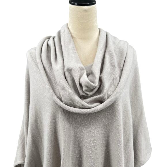 Lovestitch NWT One Size Angora & Wool Blend Light Gray Knit Cowl Neck Poncho - Picture 5 of 12